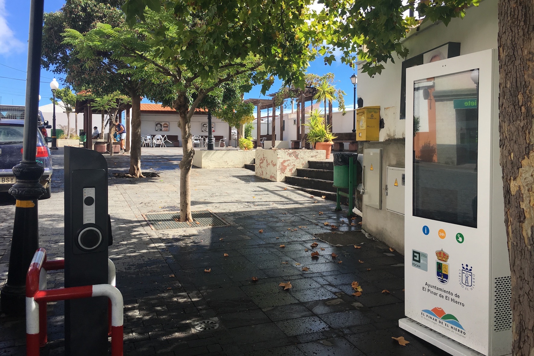 El Ayuntamiento coloca dos pantallas digitales de información turística y atención ciudadana