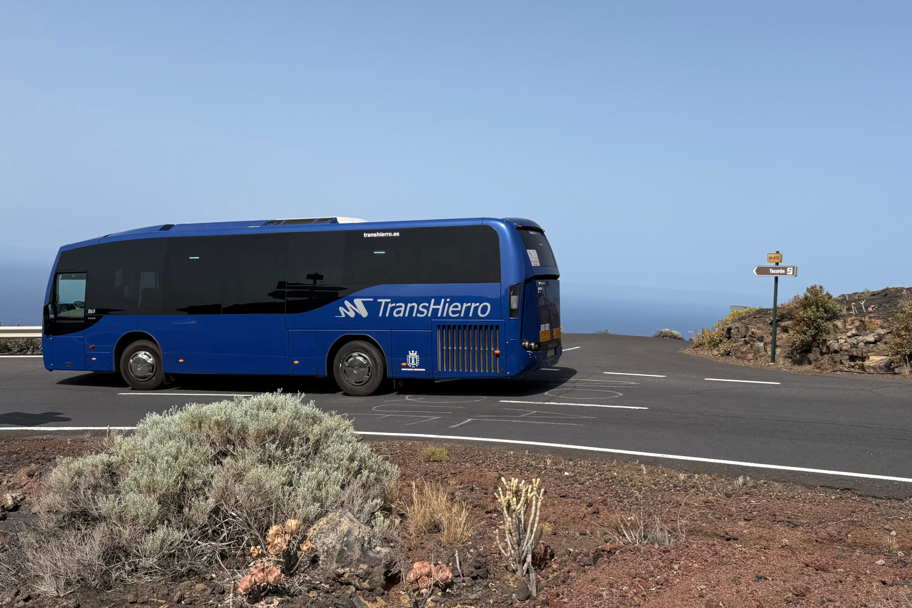 El Pinar vuelve a poner en marcha el servicio especial de transporte a Tacorón durante el verano