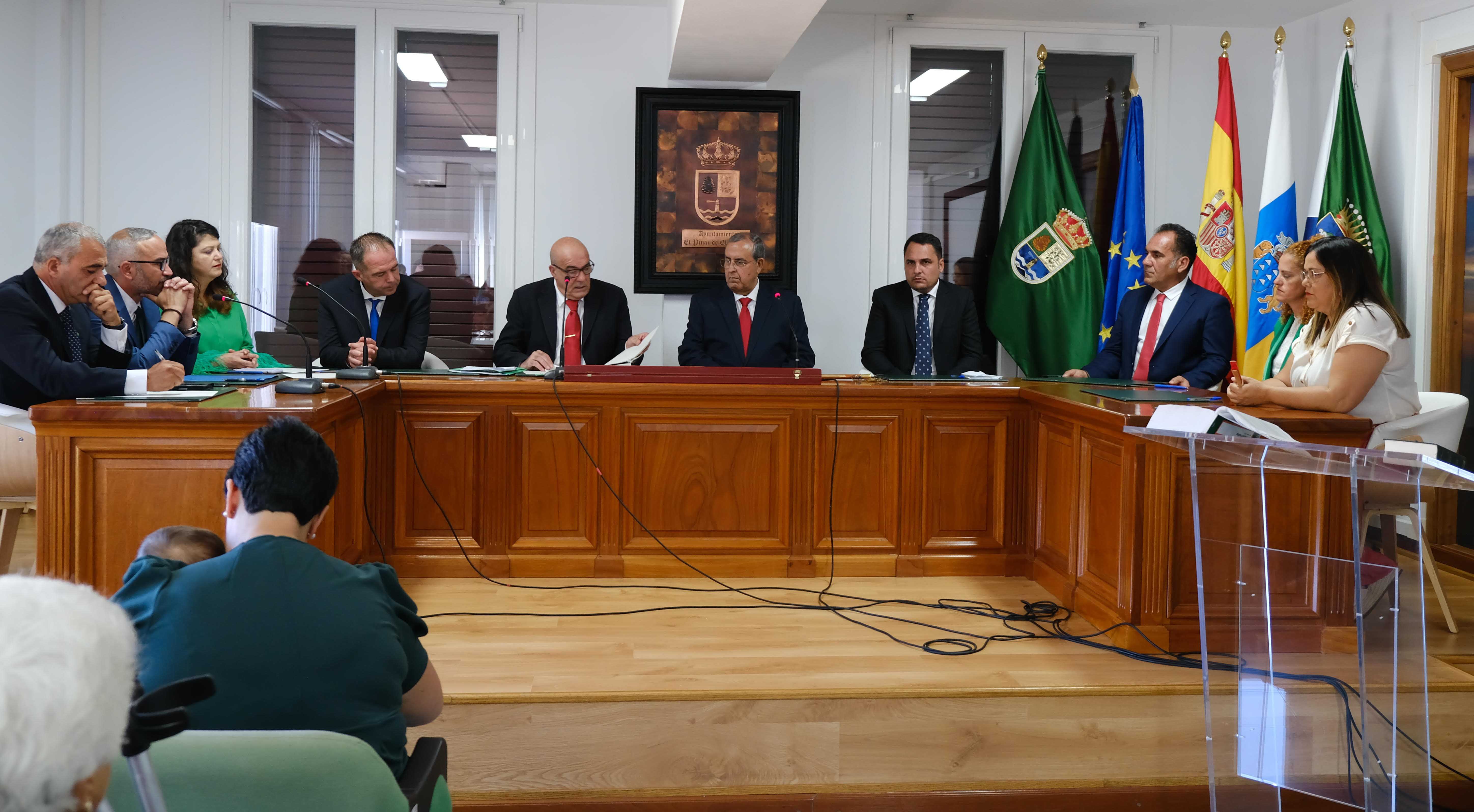 El Ayuntamiento formaliza el reparto de áreas entre sus concejales