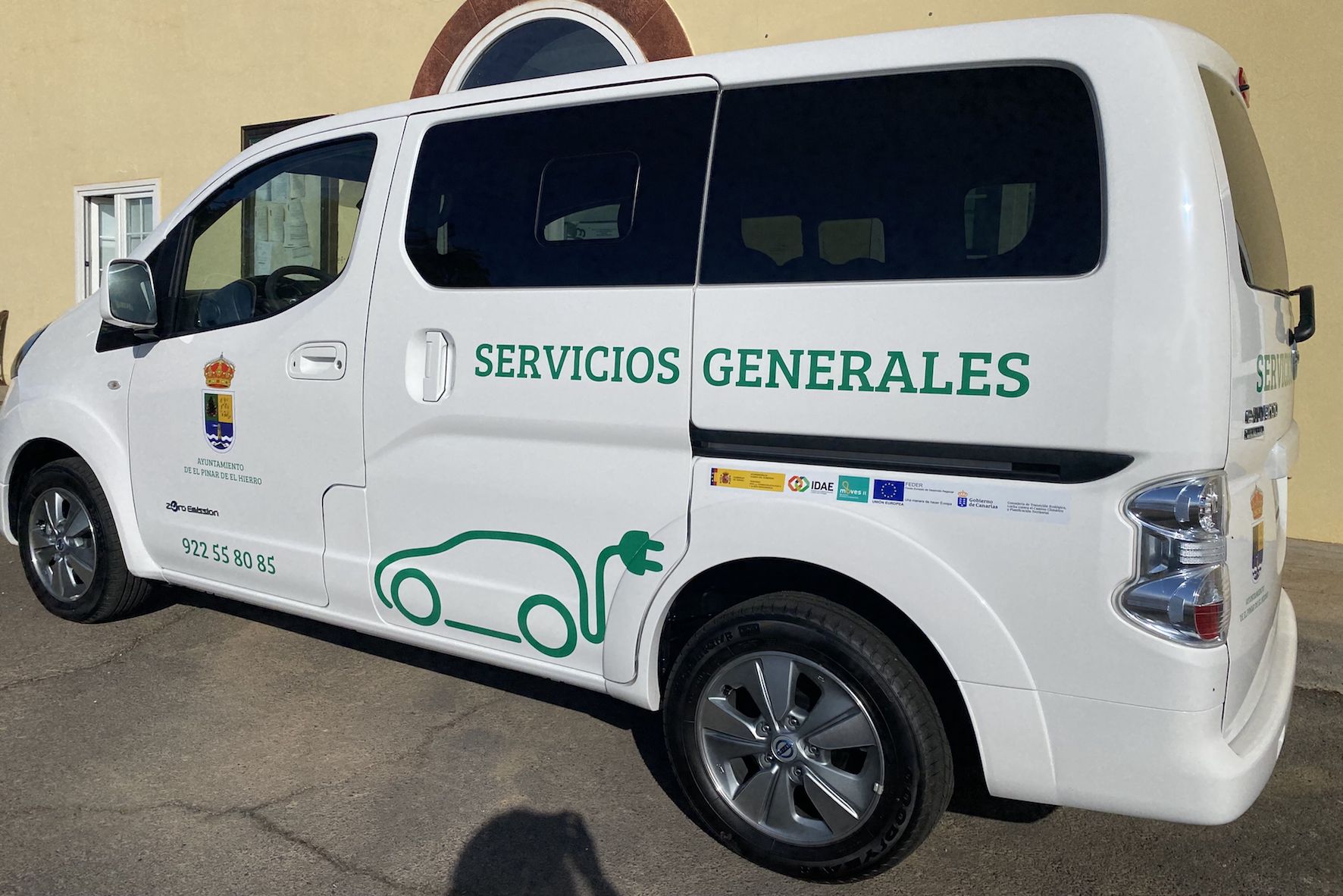 El Ayuntamiento incorpora a su flota de vehículos un nuevo coche eléctrico