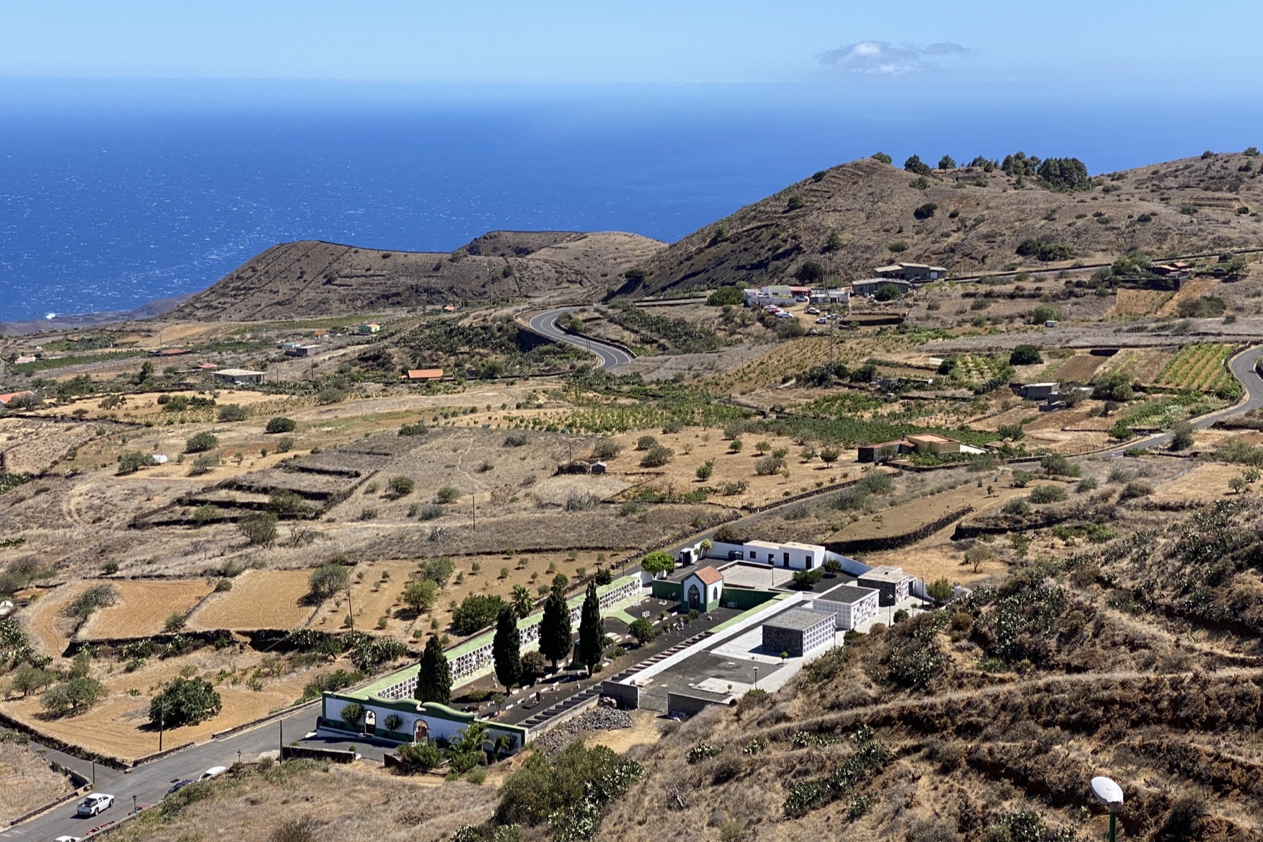 El Pinar finaliza la ampliación del cementerio